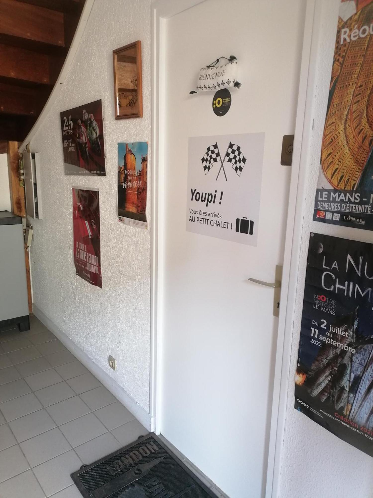 Le Petit Chalet -Appartement Proche De La Vieille Ville , Du Centre Ville Et Du Tram- Petit Dejeuner Offert Le Mans Luaran gambar